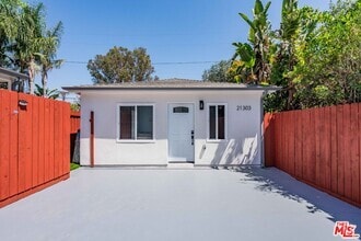 Building Photo - 21303 Celes St