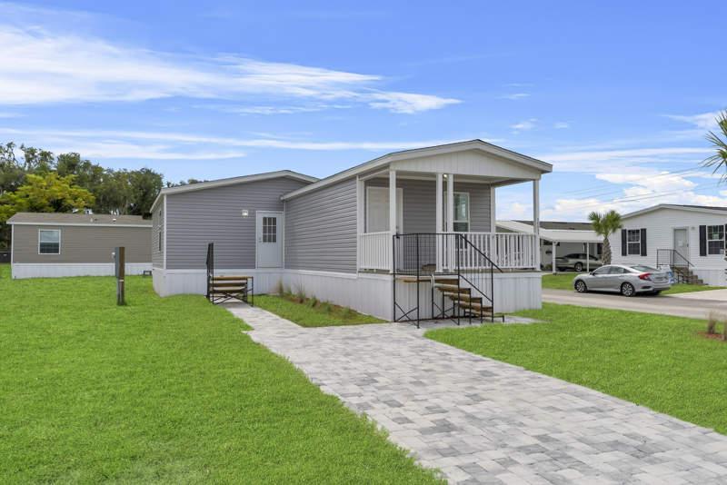 Foto principal - 16831 Oak Leaf Ct