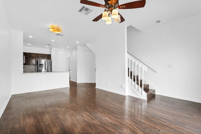 Foto del edificio - 1427 NW 34th Way
