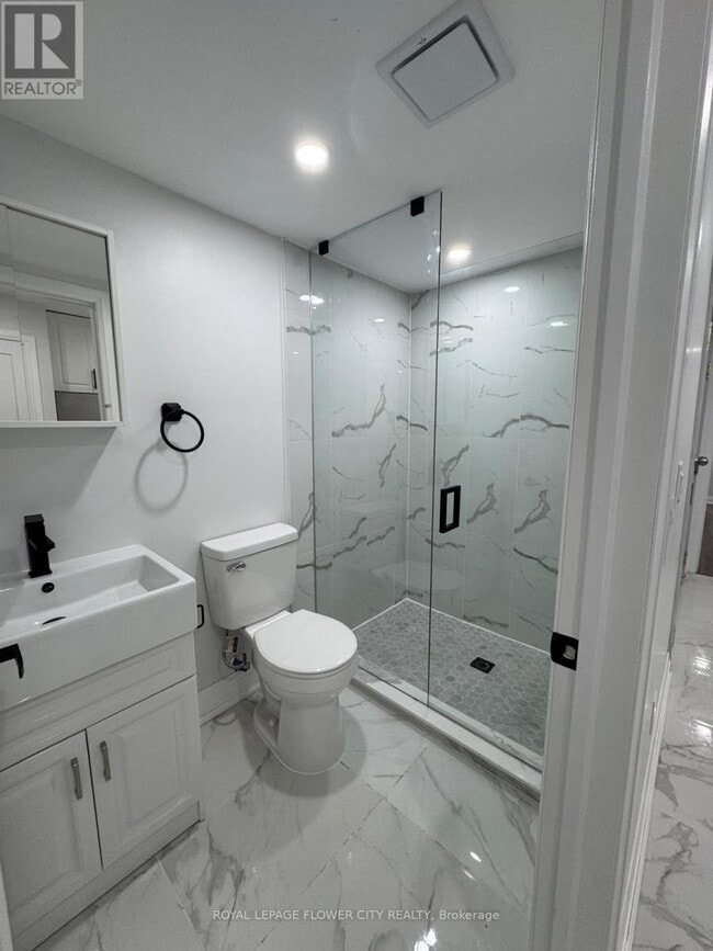 Building Photo - 414 Perth Ave