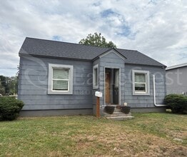 Building Photo - 236 N College Ave