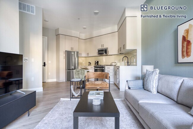 Foto del edificio - 555 Evelyn Ave