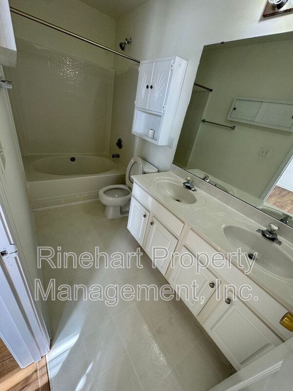 Building Photo - 742 Shellstone Pl