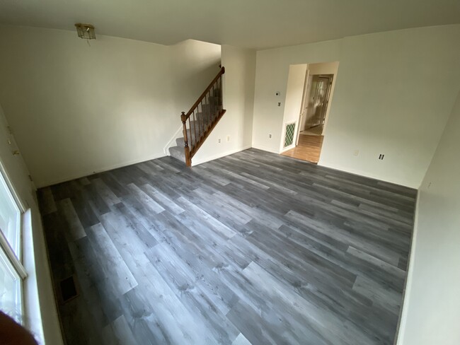 Living room - 937 Chestnut St