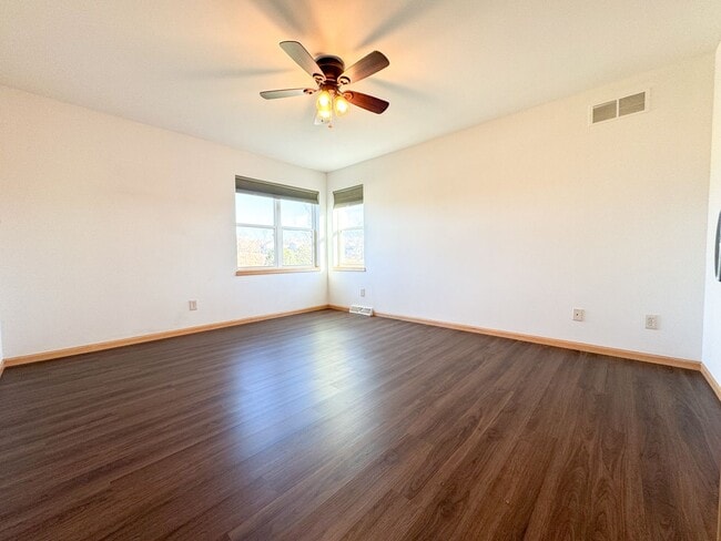 Building Photo - 1139 Cathedral Point Dr