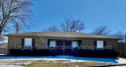 Building Photo - 1719 Short St