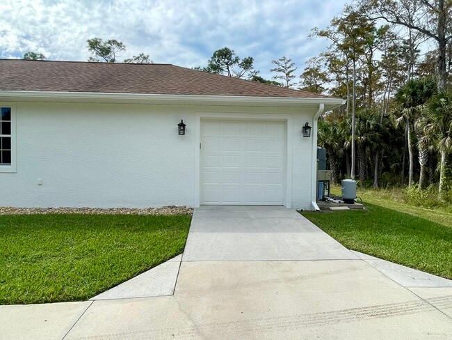 Foto del edificio - 6171 Lancewood Way