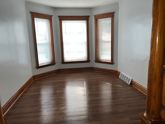 Foto del edificio - 6833 S Ada St