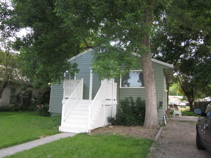 Foto principal - Great 2 bedroom with garage in downtown Lo...