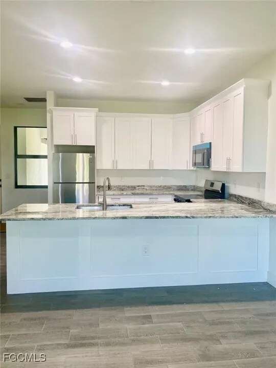 Foto principal - 5427 Centennial Blvd