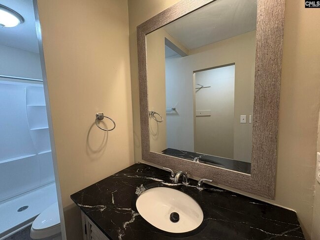 Building Photo - 624 Torwood Dr
