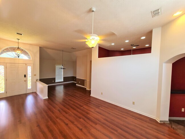 Building Photo - 7424 Mill Ridge Ct