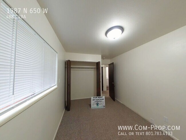 Foto del edificio - 1987 N 650 W