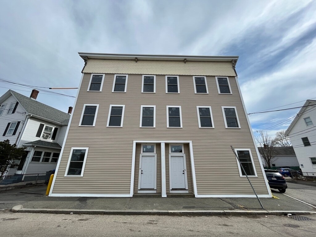 120 Felton St Unit 1, Waltham, MA 02453 Room for Rent in Waltham, MA