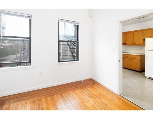 Foto del edificio - 782 Main St