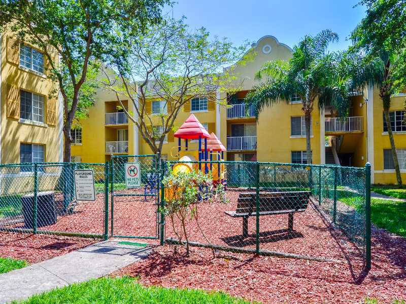 Primary Photo - 11165 SW 6th St