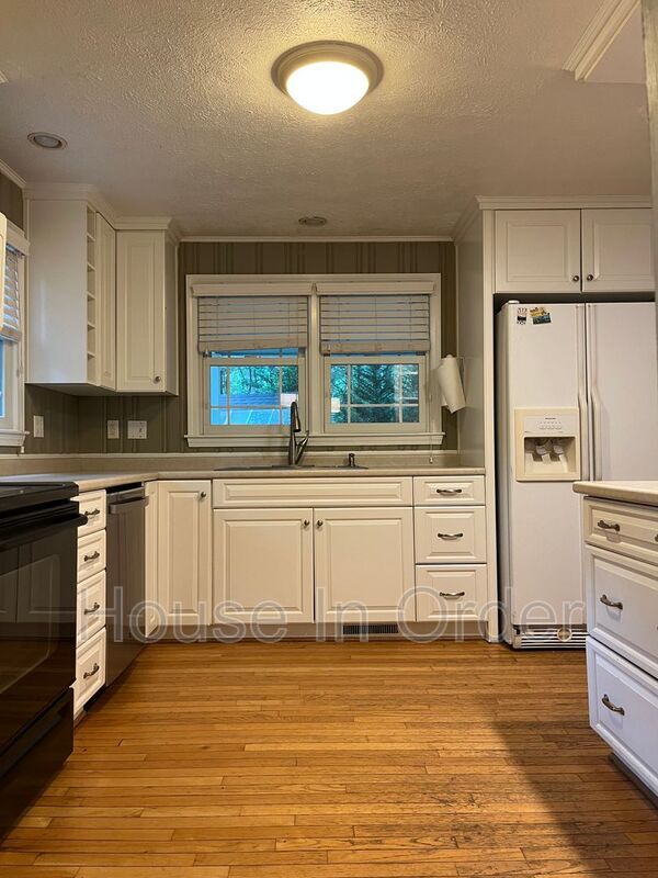 Foto del edificio - 8 Oakwilde Dr