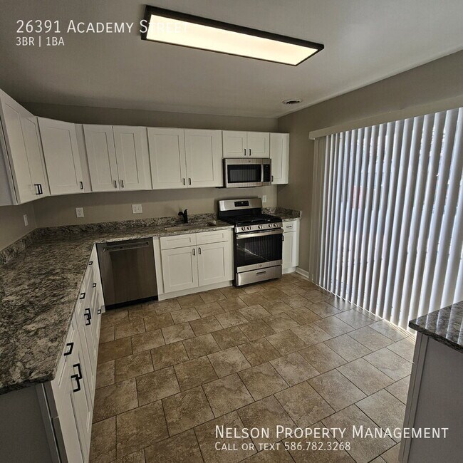 Foto del edificio - 26391 Academy St