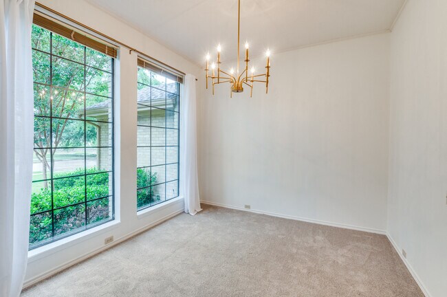 Foto del edificio - 3900 Inverness Ln