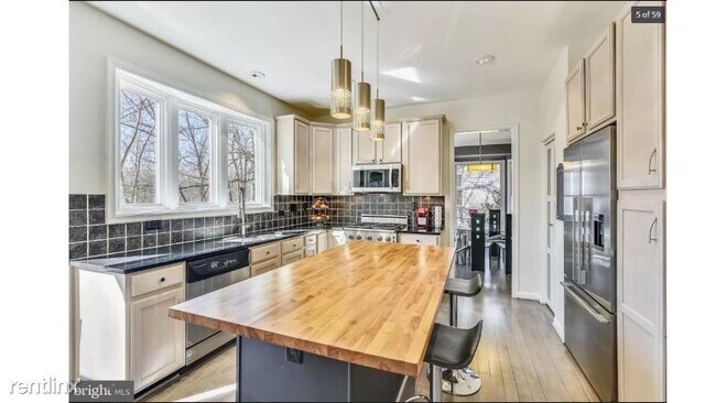 Building Photo - 4 br, 3.5 bath House - 21213 Lonetree Court