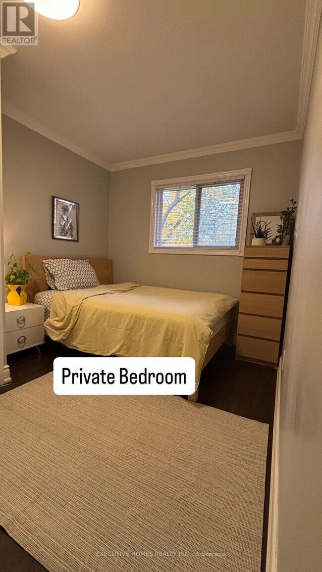 Photo du bâtiment - 1341 Freeport Dr