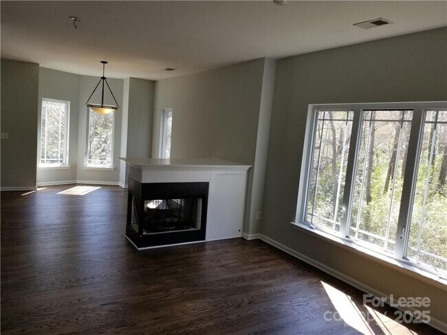 Foto del edificio - 1105 Kurt Ct