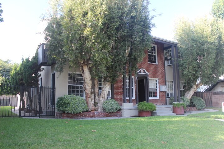 Foto principal - 1311 W Alameda Ave