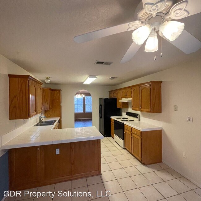 Foto del edificio - 3 br, 2 bath House - 10316 Rio Los Pinos D...