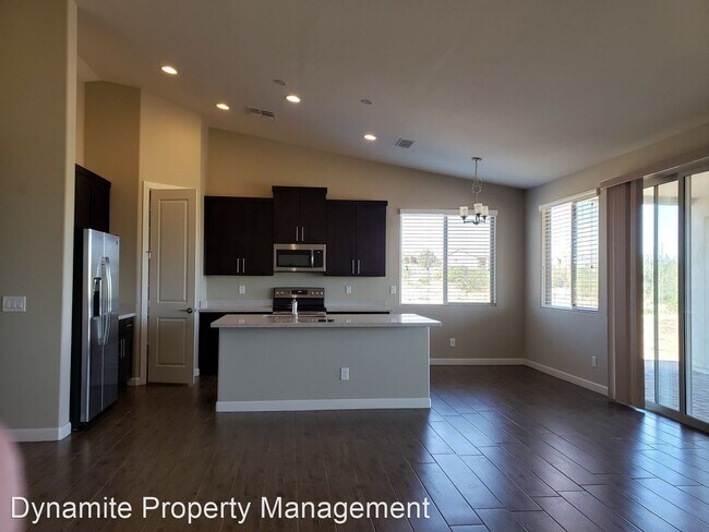 Building Photo - 16640 E Desert Vista Trail