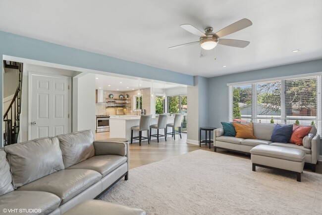 Foto del edificio - 603 Carlyle Ln