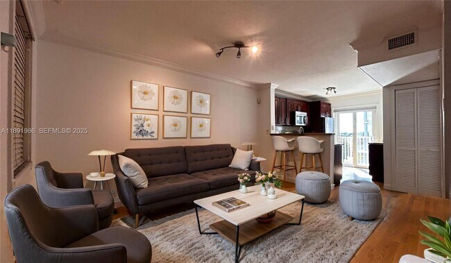 Foto del edificio - 2575 SW 27th Ave