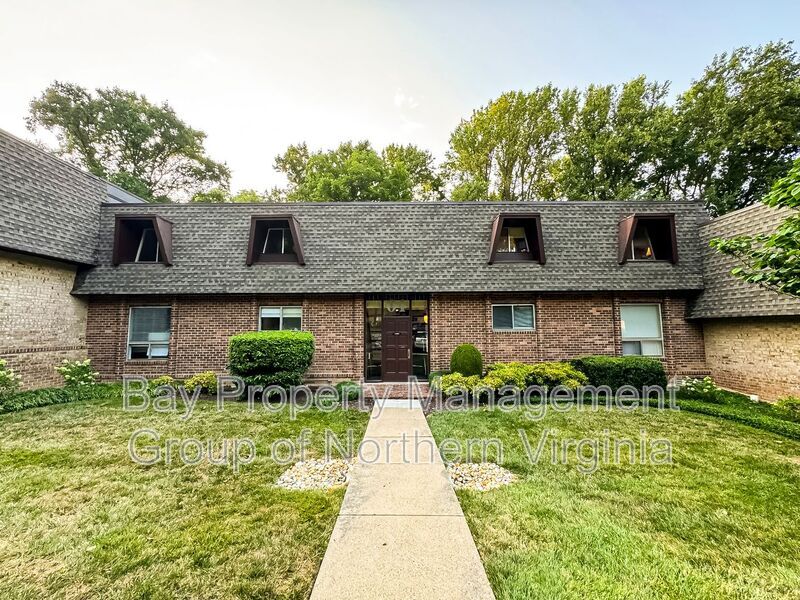 Primary Photo - 11604 Vantage Hill Rd