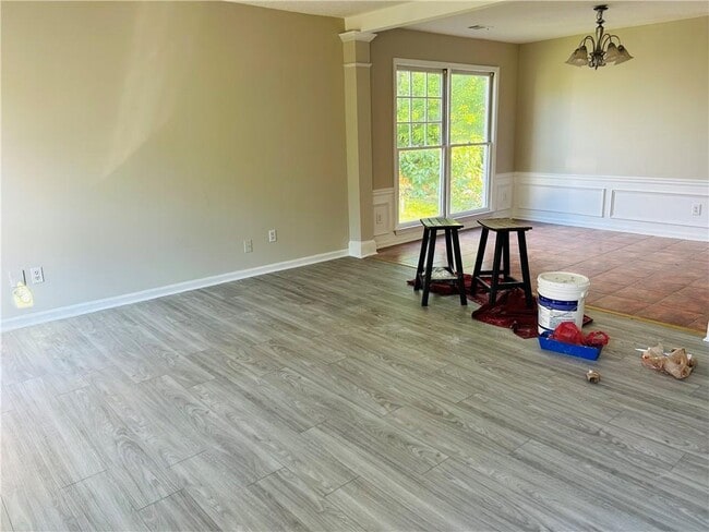 Building Photo - 2580 Binghampton Ln