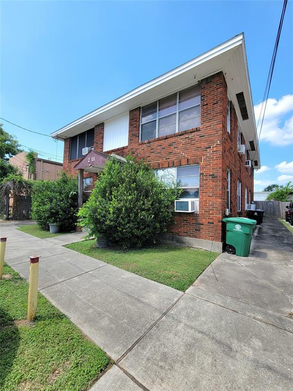 Foto del edificio - 2111 Freeman St