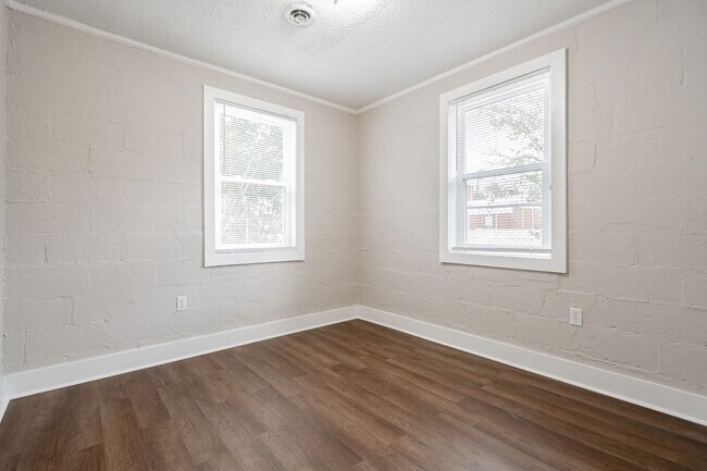 Foto del edificio - Vouchers Accepted!!! 2 Bedroom
