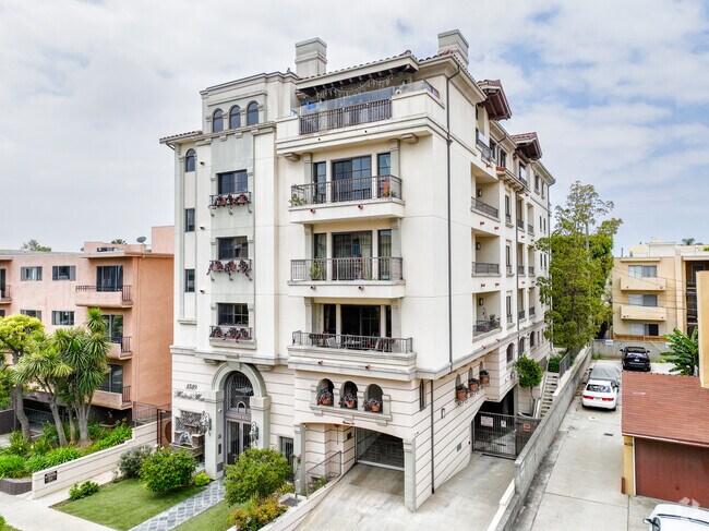 Building Photo - 1389 Midvale Ave