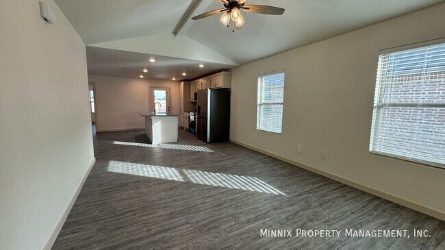 Foto del edificio - 7705 Date Ave