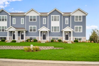 Building Photo - 6550 Linden Trl Building Photo - 6550 Linden Trl