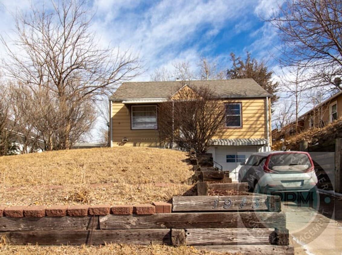Newly listed 3Bd/1Ba House | Near Midtown: Modern Touches! - Newly listed 3Bd/1Ba House | Near Midtown: Modern Touches!