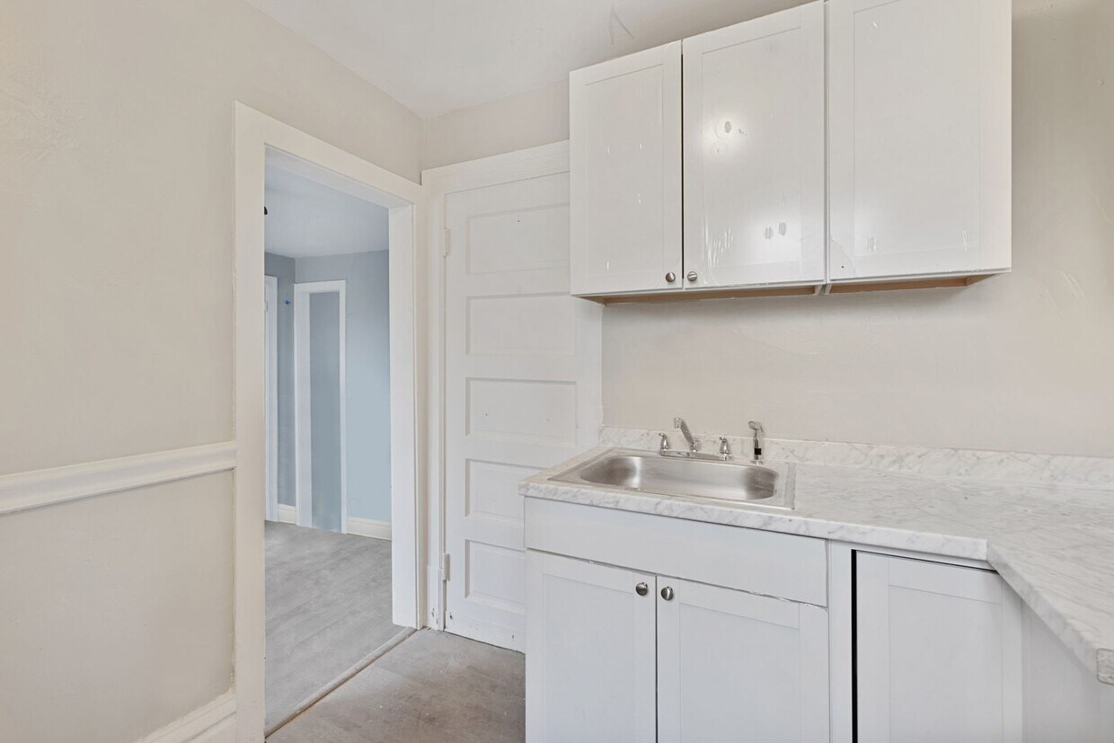 Foto principal - 1210 Maple Ave