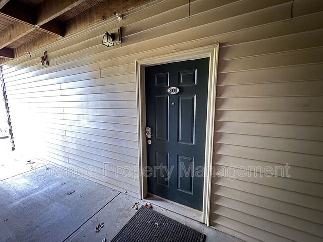 Photo - 201 Harts Cove Way House