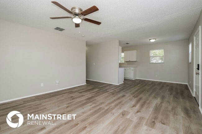 Building Photo - 425 S Disston Ave