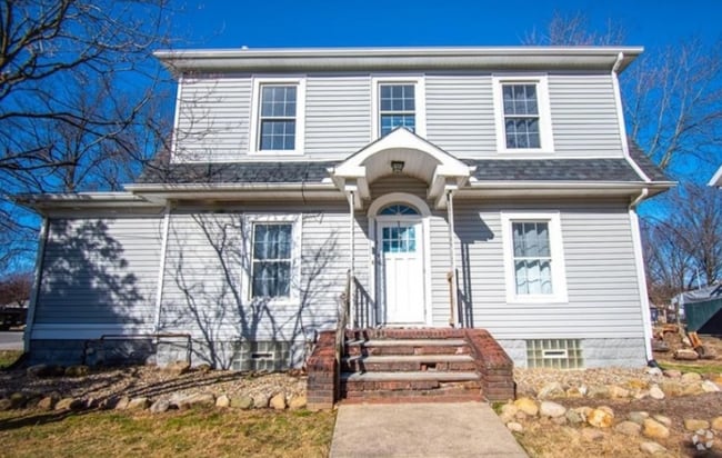 Building Photo - 2753 Canfield Rd