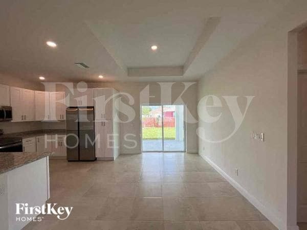 Foto del edificio - 2124 NW 16th Pl