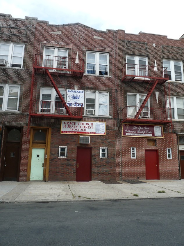 Building Photo - 1011 Clarkson Ave