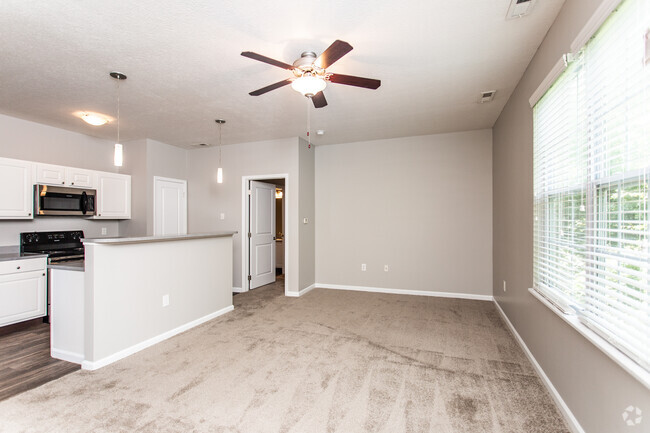 1BR, 1BA - 812 SF - Bentley Flat - VWA The Villages at Waggoner Park Apartment