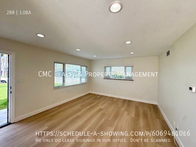 Foto del edificio - 19282 Salmon Ln