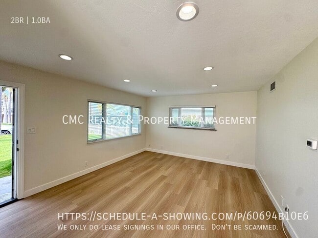 Photo - 19282 Salmon Ln House