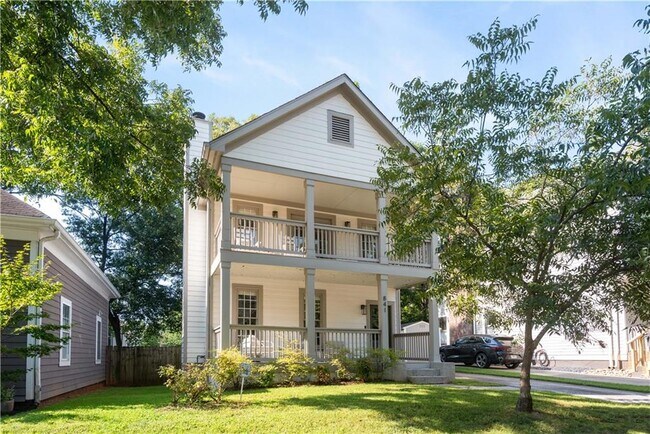 Building Photo - 841 Kirkwood Ave SE