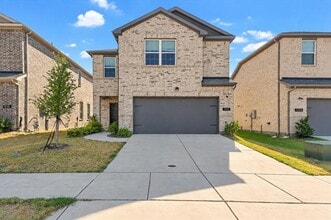 Building Photo - 1012 Portina Dr